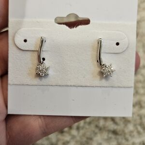 Elegant Silver Star Earrings